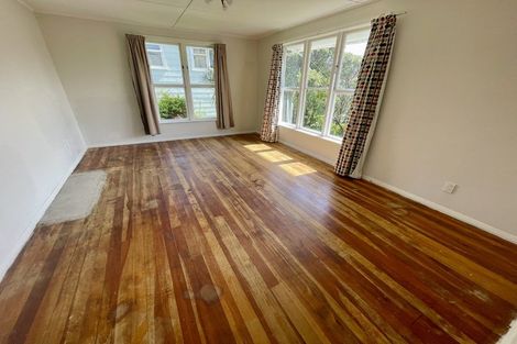 Photo of property in 130 Champion Street, Cannons Creek, Porirua, 5024