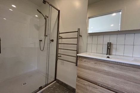 Photo of property in 1/23 Makomako Drive, Orewa, 0931