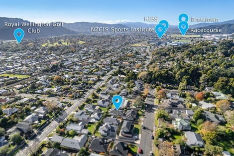 Photo of property in 9a Marlborough Street, Silverstream, Upper Hutt, 5019