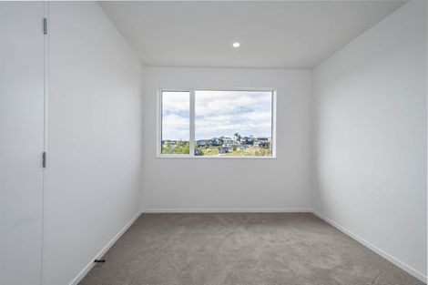 Photo of property in 36 Baumea Rise, Massey, Auckland, 0614