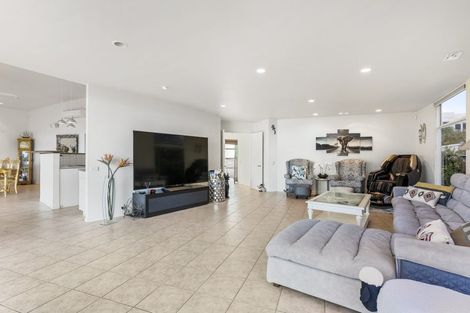 Photo of property in 20 Pacific Parade, Army Bay, Whangaparaoa, 0930
