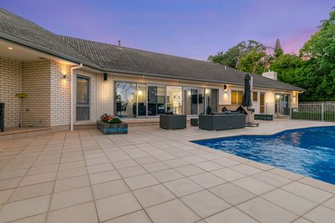 Photo of property in 7 Burgundy Park Avenue, Henderson, Auckland, 0612