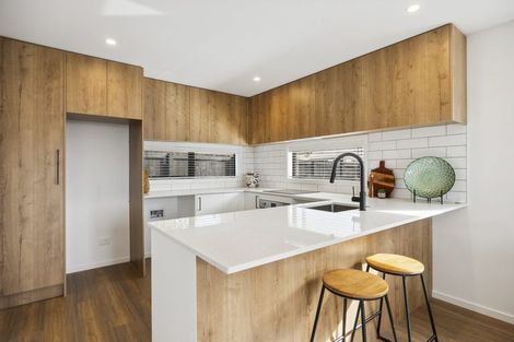 Photo of property in 67c Royal Crescent, Saint Kilda, Dunedin, 9012