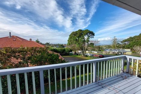 Photo of property in 2/99 Kowhai Road, Mairangi Bay, Auckland, 0630