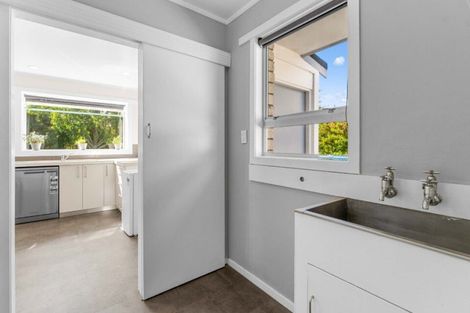 Photo of property in 294 Ngatai Road, Bellevue, Tauranga, 3110