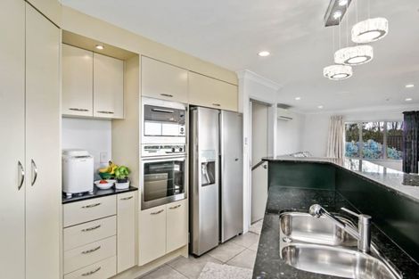 Photo of property in 7 Lowburn Place, Clover Park, Auckland, 2019