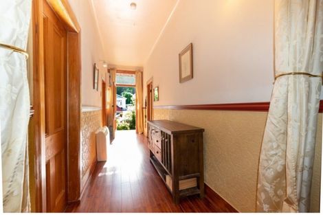 Photo of property in 128 Glen Road, The Glen, Dunedin, 9011