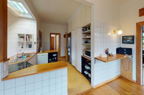 Photo of property in 6 Taranaki Street, Saint Johns Hill, Whanganui, 4501