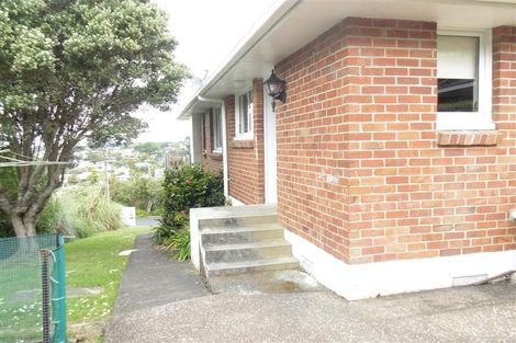 Photo of property in 11 Jellicoe Road, Murrays Bay, Auckland, 0630