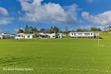 Photo of property in 16 Jezero Drive, Massey, Auckland, 0614