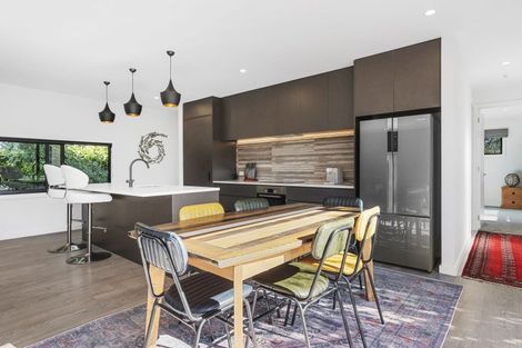 Photo of property in 2 Burgundy Drive, Martinborough, 5711