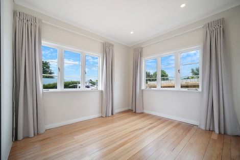 Photo of property in 19a Alexandra Street, Riverhead, 0820