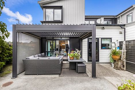 Photo of property in 16 Kauri Amber Road, Westgate, Auckland, 0614