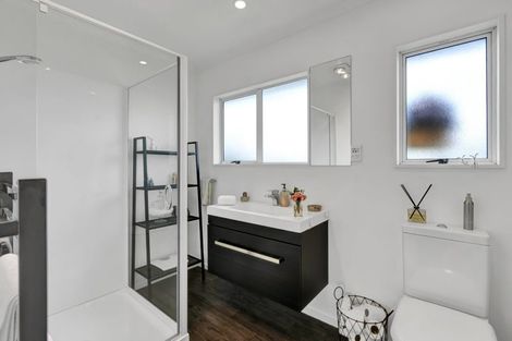 Photo of property in 1/353 Saint Aubyn, Moturoa, New Plymouth, 4310