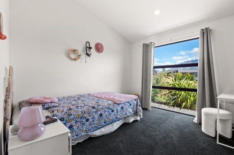 Photo of property in 6 Kerrera Lane, Jacks Point, Queenstown, 9371
