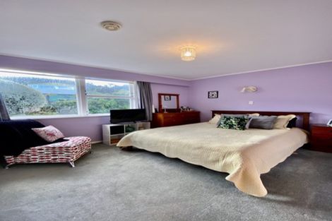 Photo of property in 79 Larsen Crescent, Tawa, Wellington, 5028