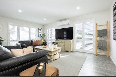 Photo of property in 20d Kaurilands Road, Titirangi, Auckland, 0604