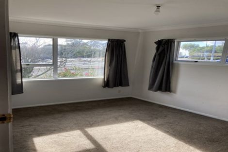 Photo of property in 1 Royal Road, Massey, Auckland, 0614