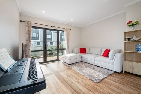 Photo of property in 5/66 Swanson Road, Henderson, Auckland, 0610