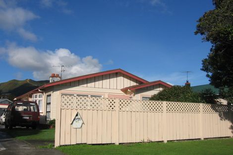 Photo of property in 91 Cambridge Terrace, Waterloo, Lower Hutt, 5011