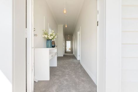 Photo of property in 23 Riverhead Road, Kumeu, 0810