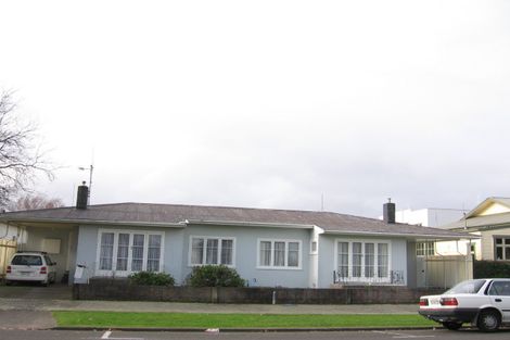 Photo of property in 2/41 Ranfurly Street, Hokowhitu, Palmerston North, 4410