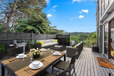 Photo of property in 61 Pemberton Avenue, Bayview, Auckland, 0629