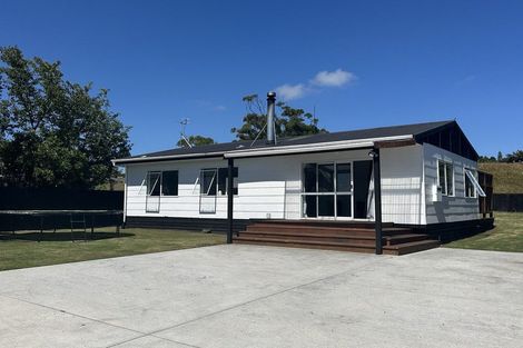 Photo of property in 11 Makere Street, Waitara, 4320