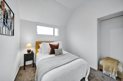 Photo of property in 1/8 Hobday Lane, Mount Pleasant, Christchurch, 8081