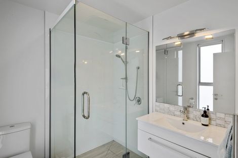 Photo of property in 15 Seager Lane, Hillmorton, Christchurch, 8024