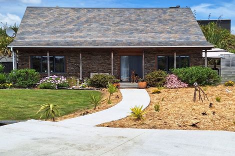 Photo of property in 78 Waitarere Rise Avenue, Waitarere, Levin, 5510