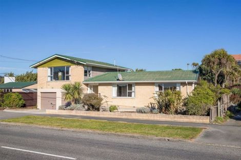 Photo of property in 353 Marine Parade, New Brighton, Christchurch, 8061