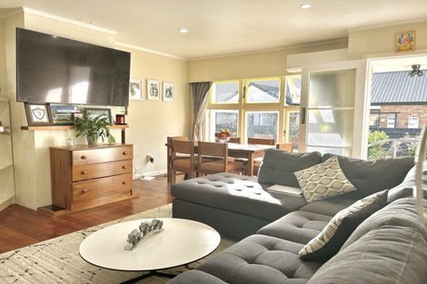 Photo of property in 3b Vogel Street, Cambridge, 3434