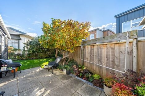 Photo of property in 4/5a Bloomfield Terrace, Hutt Central, Lower Hutt, 5010