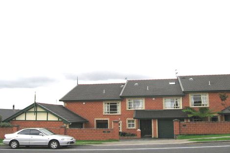 Photo of property in 2/28 Munroe Road, Ranui, Auckland, 0612