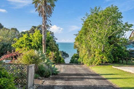 Photo of property in 18 Onaero Beach Road, Onaero, Waitara, 4383