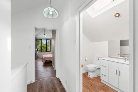 Photo of property in 1/8 Cottesmore Close, Burnside, Christchurch, 8053