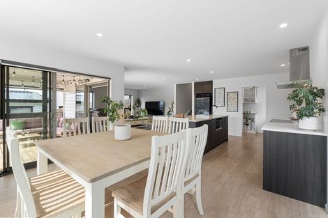 Photo of property in 7 Ringi Lane, Orewa, 0931
