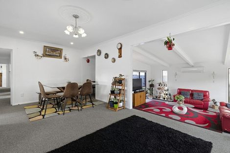 Photo of property in 6 Parkdale Place, Glenview, Hamilton, 3206