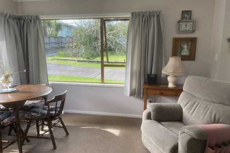 Photo of property in 1/11 Tainui Street, Torbay, Auckland, 0630