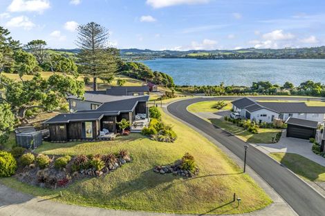 Photo of property in 140 Estuary Drive, Mangawhai Heads, Mangawhai, 0505