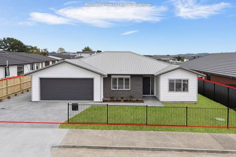 Photo of property in 9 Paihere Street, Huapai, Kumeu, 0810