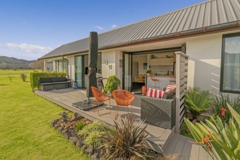 Photo of property in 3 Debenham Drive, Whitianga, 3510