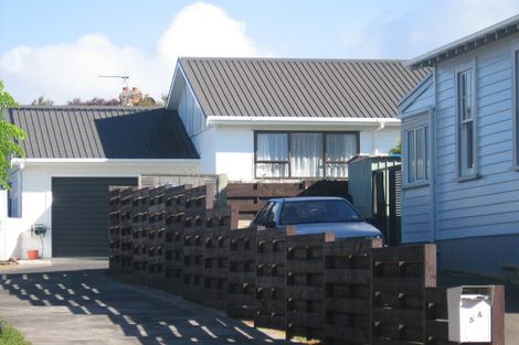 Photo of property in 1/5 Karaka Street, New Lynn, Auckland, 0600