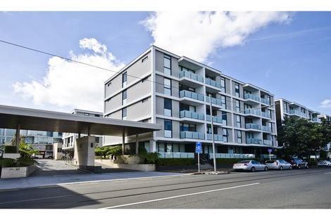 Photo of property in Halsey Apartments At Lighter Quay, 514/77 Halsey Street, Auckland Central, Auckland, 1010