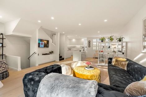 Photo of property in 10/4 Campbell Road, Takapuna, Auckland, 0622