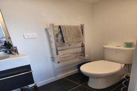 Photo of property in 2 Stone Street, Miramar, Wellington, 6022