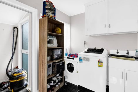 Photo of property in 2/6 Wicklow Place, Bell Block, New Plymouth, 4312