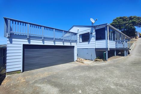 Photo of property in 83a Main Road, Titahi Bay, Porirua, 5022