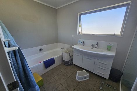 Photo of property in 4b The Drive, Brookfield, Tauranga, 3110